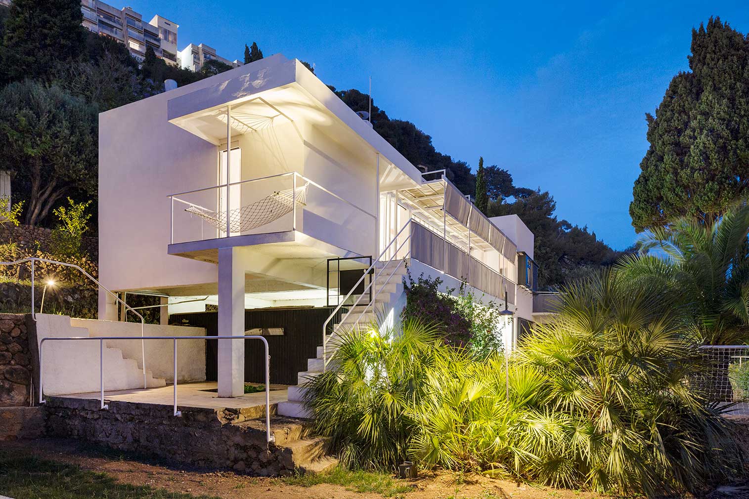 Baridhara Diplomatic Villa